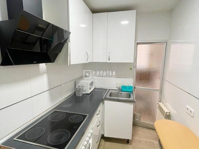 Foto fa2fb455-1a58-4980-a22d-f9f7573bc37a. Flat with heating in Ambroz Madrid