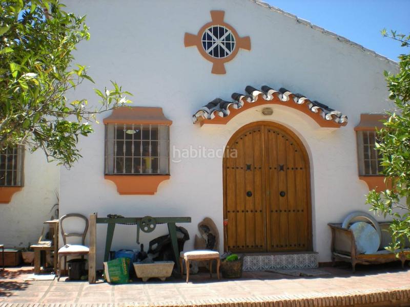 Foto c877d916-58a1-4c4a-b0fb-20a05ad1c882. Chalet villa en venta en Centro Alhaurín de la Torre