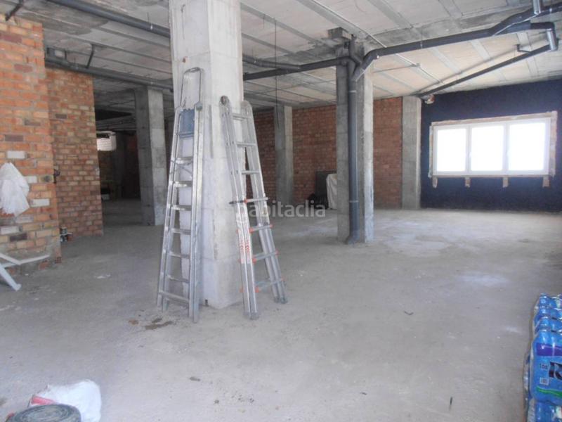 Foto 2e300f5b-a4f0-4f75-a975-cbea98d70c7d. Alquiler local comercial  diáfano en zona Puerto Marina en Benalmádena