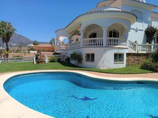 Xalet a Hacienda Torrequebrada. Villa en zona torrequebrada