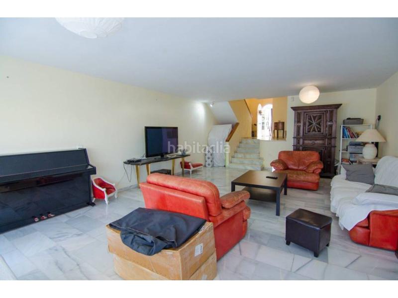 Foto 51cec5bb-12c8-4856-abd5-0dd4c6a23786. Casa adossada amb aparcament piscina a Hacienda Torrequebrada Benalmádena