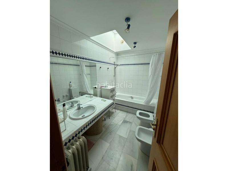 Foto 9f4e6bed-7fe2-4224-bf86-72b3290644d6. Casa adossada amb aparcament piscina a Hacienda Torrequebrada Benalmádena