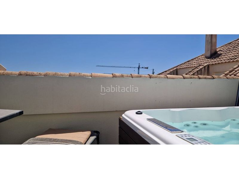 Foto 3e21a5ee-f3da-44d9-9b52-7030cb28d4b3. Àtic amb aparcament piscina a Puerto Marina Benalmádena