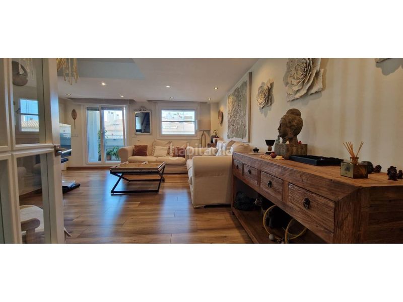 Foto 72f499b4-e7a4-46ad-b2a0-3525ce5eaa55. Àtic amb aparcament piscina a Puerto Marina Benalmádena