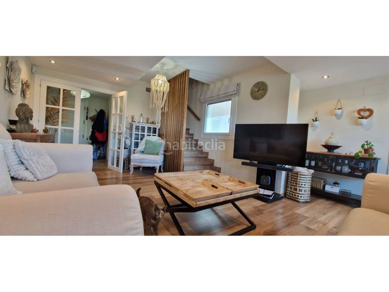 Foto 77e1e84d-b136-4c45-bcdf-447033a9ee5b. Àtic amb aparcament piscina a Puerto Marina Benalmádena