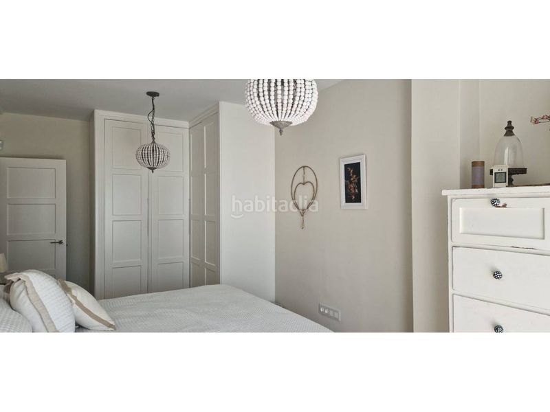 Foto a2353aed-5215-4d53-86fb-512e5c7ebb00. Àtic amb aparcament piscina a Puerto Marina Benalmádena