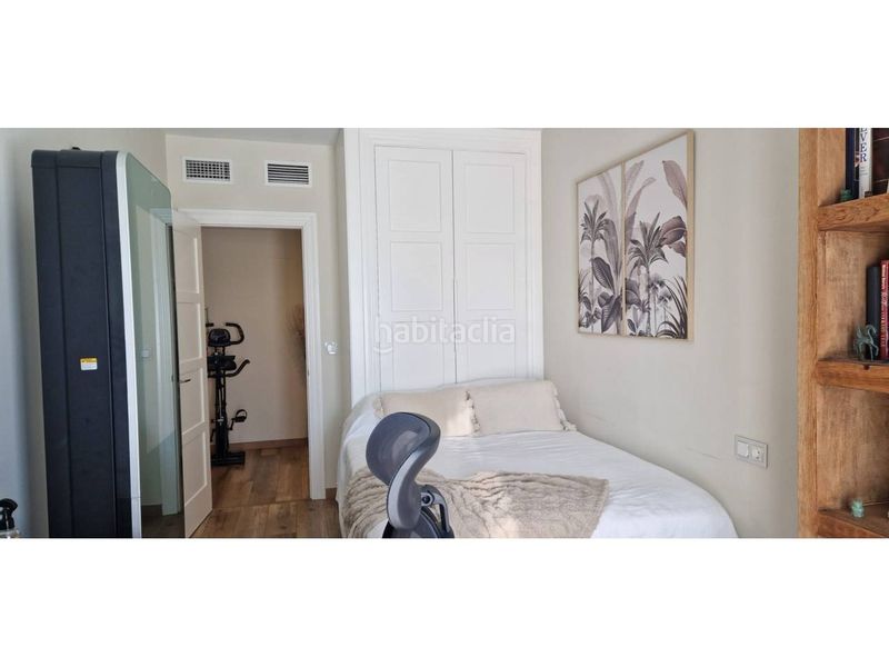 Foto a8971d20-cad9-464b-ac51-3e9bbcea4445. Àtic amb aparcament piscina a Puerto Marina Benalmádena