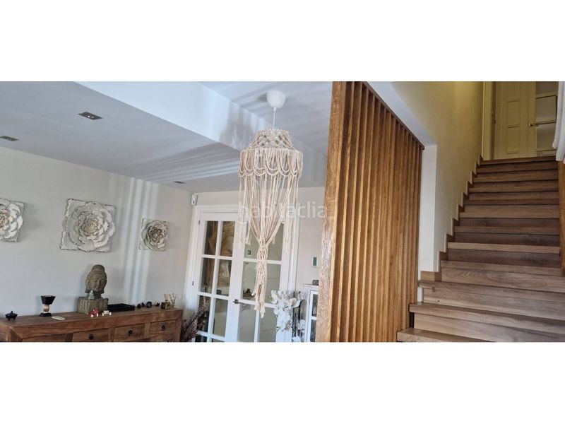 Foto f22e8185-01b5-4454-8b31-3310c2bac51a. Àtic amb aparcament piscina a Puerto Marina Benalmádena