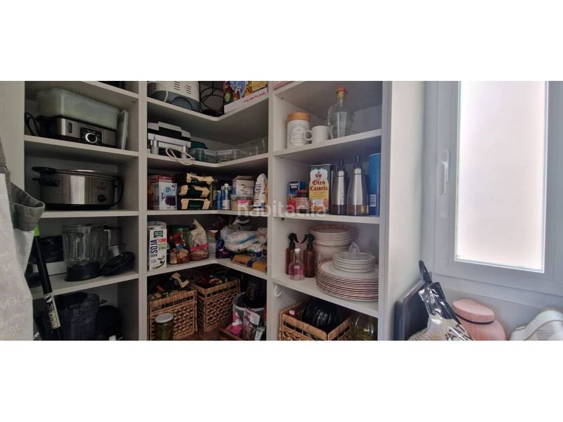 Foto f2973991-ad09-468c-a954-87432ea3ef73. Àtic amb aparcament piscina a Puerto Marina Benalmádena