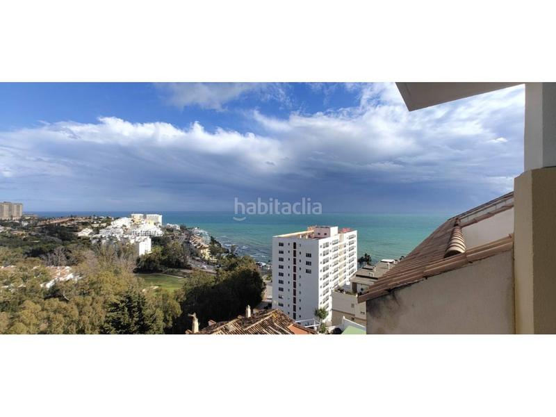 Foto 5295b549-dd04-47b6-b88c-e5c8ceeed488. Attique avec parking piscine dans Zona Centro Comercial Torrequebrada Benalmádena