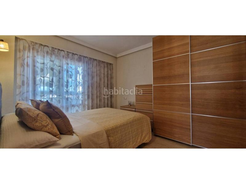 Foto 126ca4b8-ffb3-4e79-87df-19989eab56b2. Miete etagenwohnung mit heizung pool in Puerto Marina Benalmádena