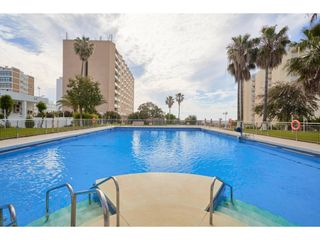 Apartamento en Puerto Marina. Apartamento en benalmádena costa