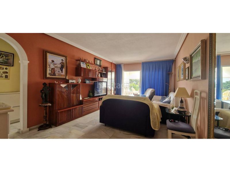 Foto 1829743b-ac54-4b3c-ab48-b71386370078. Apartament amb piscina a La Carihuela - Los Nidos Torremolinos