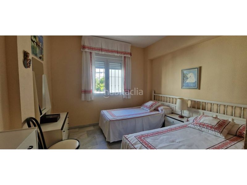 Foto 67a3c273-aca7-4102-9386-d2c4f2ffcead. Apartament amb piscina a La Carihuela - Los Nidos Torremolinos