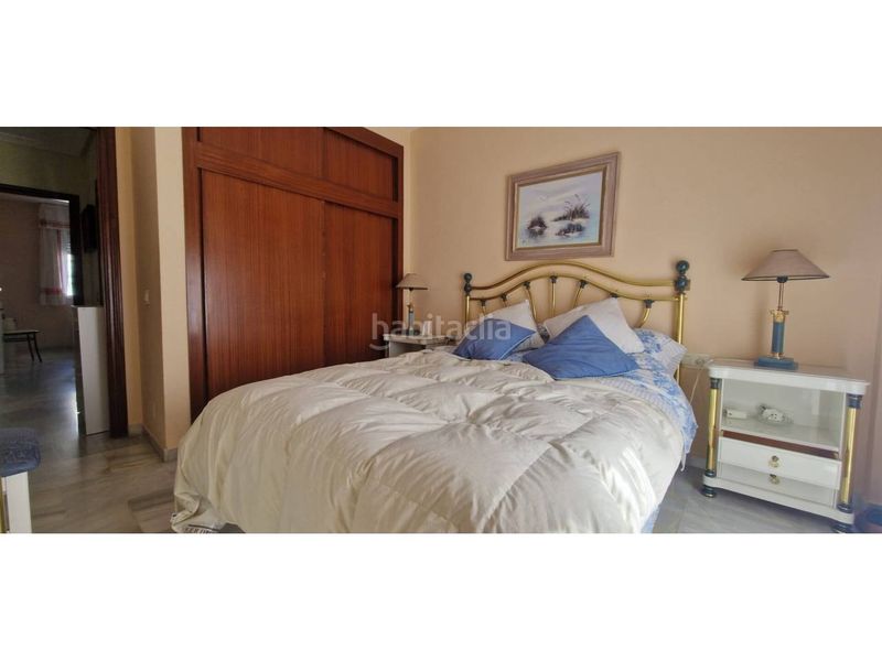 Foto 80962a04-a6b3-40c5-81e1-2bab6f0b3043. Apartament amb piscina a La Carihuela - Los Nidos Torremolinos