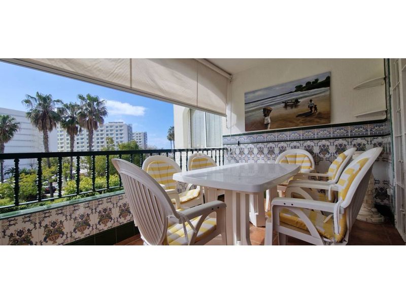 Foto e66a583c-676a-4ecc-bd6c-ce6ee87587cb. Apartament amb piscina a La Carihuela - Los Nidos Torremolinos