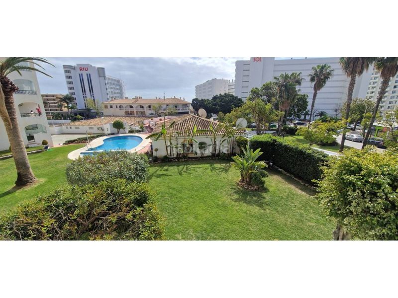 Foto faaab810-1c69-4237-b9ae-4619c2804da7. Apartament amb piscina a La Carihuela - Los Nidos Torremolinos