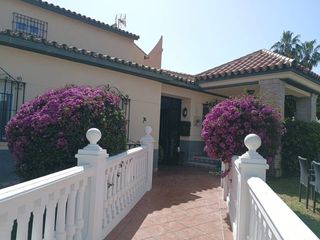 House in Solymar. Casa independiente en benalmádena