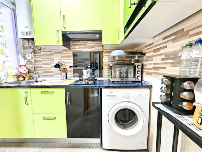 Foto d589ece4-2453-4180-b5f7-68faf5e03902. Appartement avec chauffage dans Reyes Parla