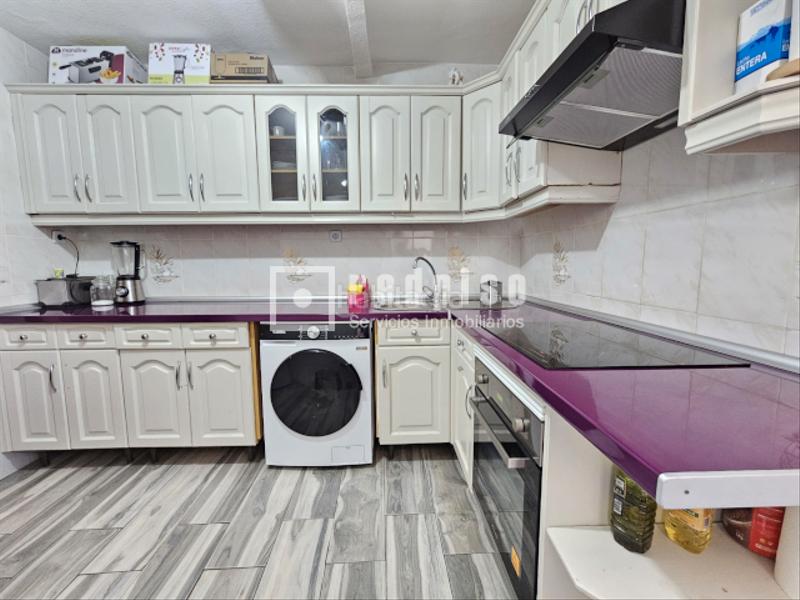 Foto 091c457d-898a-4282-b30b-5623cbc8b7ed. Appartement avec chauffage dans Reyes Parla