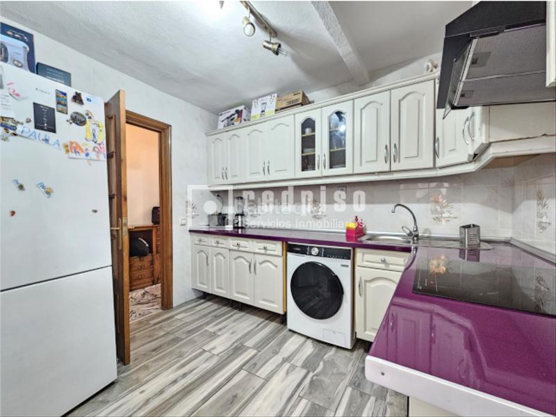 Foto 9b0953ce-8b2a-4076-9956-157586d8bd2c. Appartement avec chauffage dans Reyes Parla