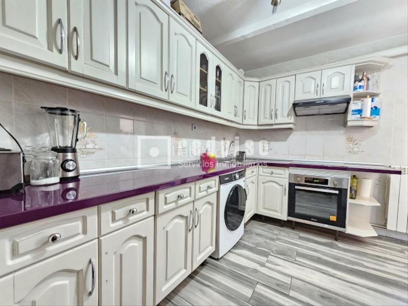 Foto 9fef95b1-3b1d-4eec-9f12-f297a7410dbd. Appartement avec chauffage dans Reyes Parla