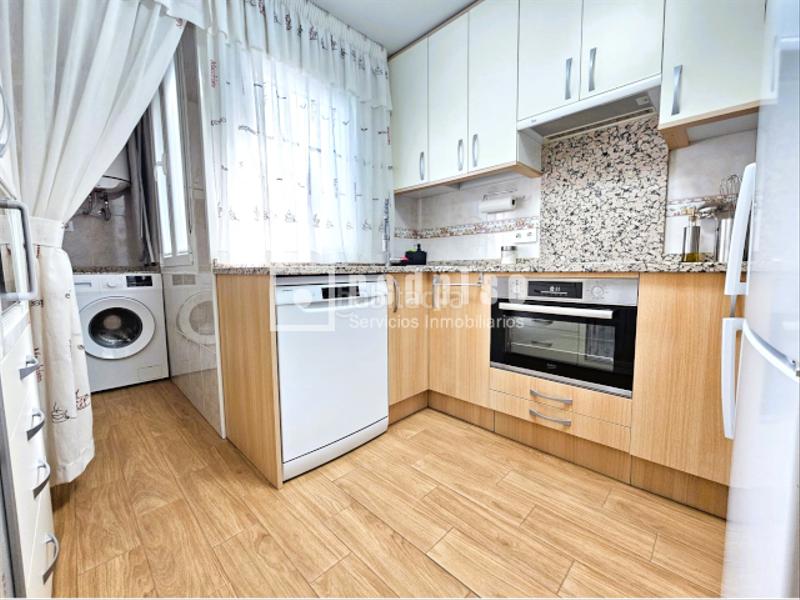 Foto 3c86c92f-54dc-4f3f-8488-7ab3d6d0e0ac. Pis amb calefacció a Villayuventus-Renfe Parla