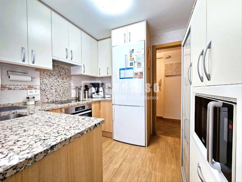 Foto 56a4c2d3-d092-42aa-8377-a379d8ab86be. Pis amb calefacció a Villayuventus-Renfe Parla