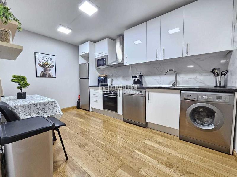 Foto f9df81dc-b25b-4d8e-981d-63bfdbcf2327. Pis amb calefacció a Calle Pinto-San Roque Parla