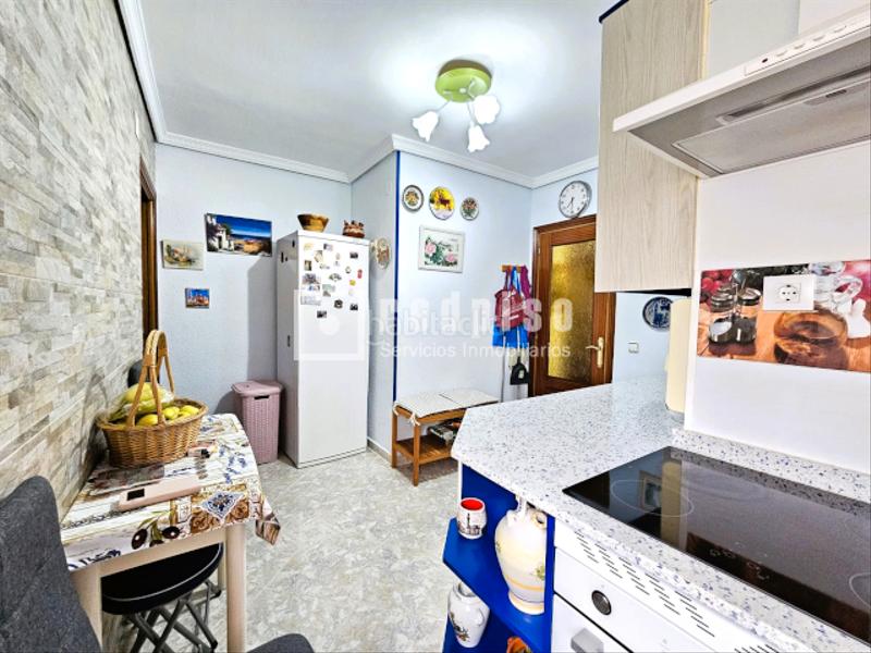 Foto 3c5f9425-84d3-43a1-ad19-de91252693a3. Appartamento con riscaldamento in Reyes Parla