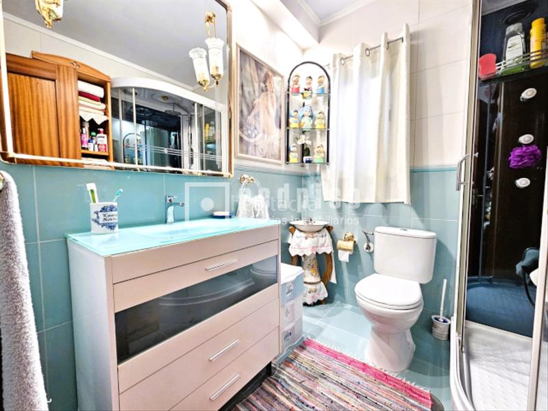 Foto ffb226d7-afe0-47bc-8191-afa2d925a2f4. Appartamento con riscaldamento in Reyes Parla