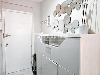 Pis en Pintores-Ferial. Piso con encanto, reformado y con terraza cntrica