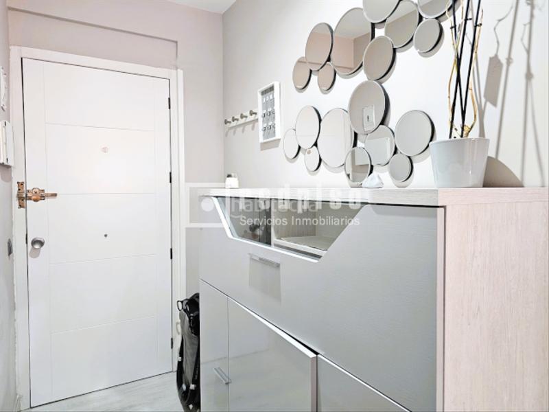 Foto 04c0e39d-afab-4ed0-8557-a64998ed92e6. Piso  con encanto, reformado y con terraza céntrica en Parla