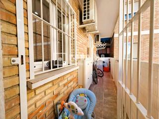 Appartement à Pintores-Ferial. Piso con encanto, reformado y con terraza céntrica