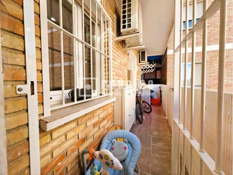 Foto 0fbdd7eb-61fb-494d-817e-860760293bae. Piso  con encanto, reformado y con terraza céntrica en Parla