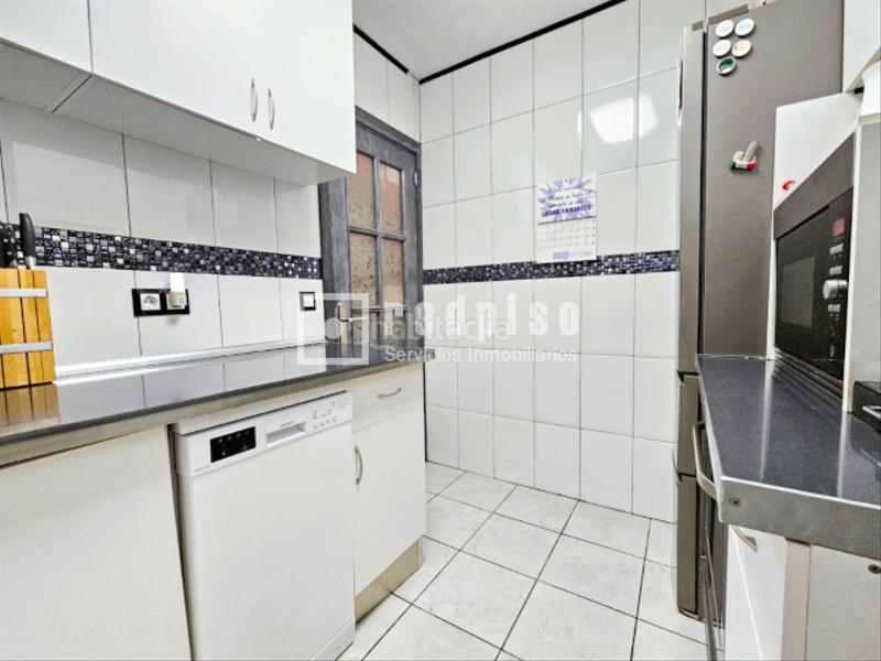Foto 084ff31e-1817-4aa9-a4f4-b715bd642681. Appartement avec chauffage dans Reyes Parla