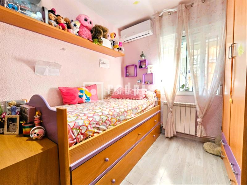 Foto 291dd56f-53a4-4d6c-a7ba-505be17d0b21. Appartement avec chauffage dans Reyes Parla