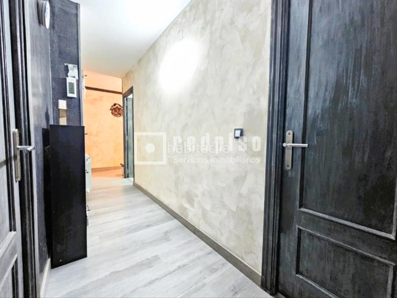 Foto c0ef0d62-ae39-40a2-a2a7-f333ccad075e. Appartement avec chauffage dans Reyes Parla