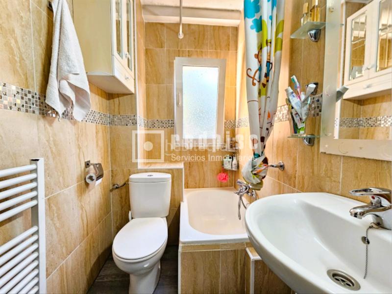 Foto d856d33b-b1ba-4619-8d0d-7a7d65c7f0ac. Appartement avec chauffage dans Reyes Parla