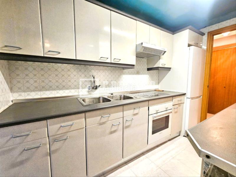 Foto 10d25c36-d268-4601-a43b-a169cab59af9. Etagenwohnung in Reyes Parla