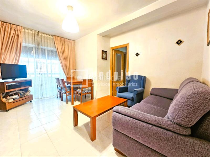 Foto 32e9eb2f-03f3-4f58-8099-5168923b54f0. Etagenwohnung in Reyes Parla