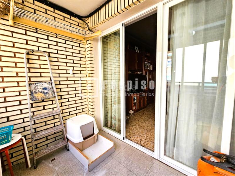 Foto e4ca9a82-4a37-4dc0-aa89-ffbe1637294c. Pis amb calefacció terrassa a Reyes Parla