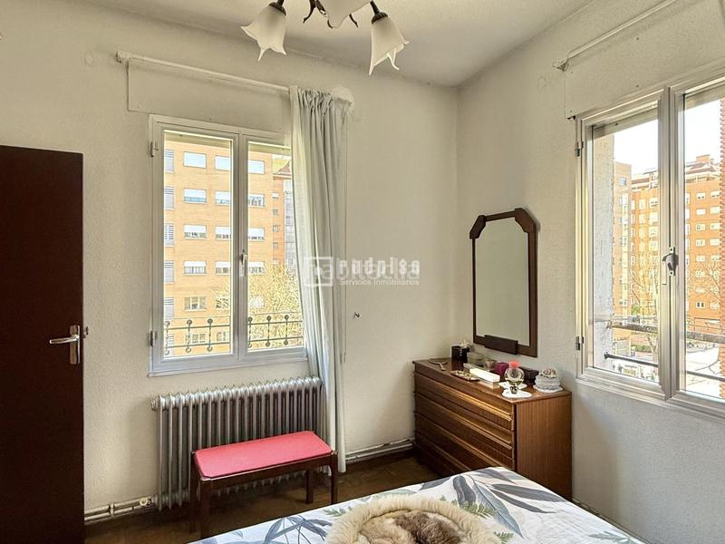 Foto 1fa0d8c3-1c23-4209-ac49-37a3441f61d0. Pis a Casa de Campo Madrid