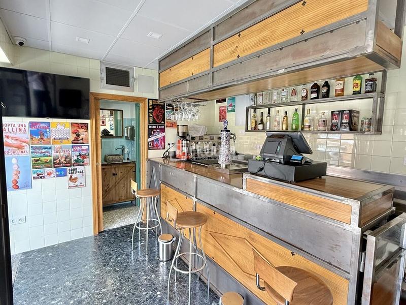 Foto f568ea23-f03f-407c-8a1a-2f3af9ed3d6e. Locale commerciale in Casa de Campo Madrid