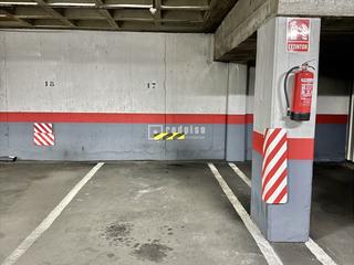 Parking coche en Mozart