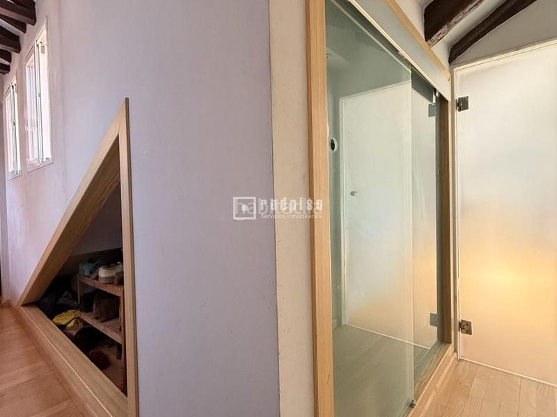 Foto 1594ea3f-1e21-4c8b-a4fd-5f90536b4251. Etagenwohnung mit heizung in Argüelles Madrid