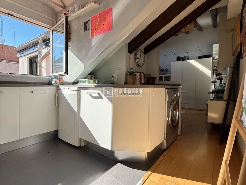 Foto 30c0390f-0c48-4ab4-aad2-fb897f53e910. Etagenwohnung mit heizung in Argüelles Madrid