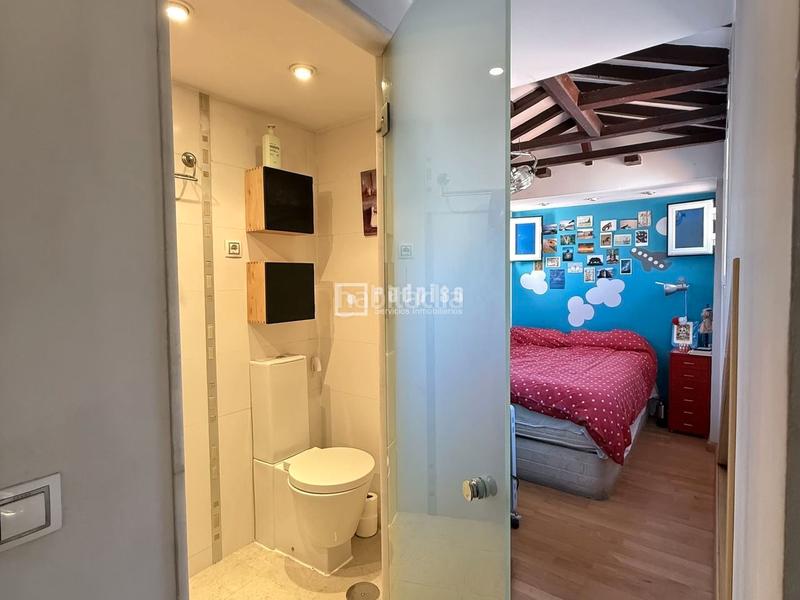 Foto 7b6cb919-2ad3-4d2d-8df5-6b5473e6a99d. Etagenwohnung mit heizung in Argüelles Madrid