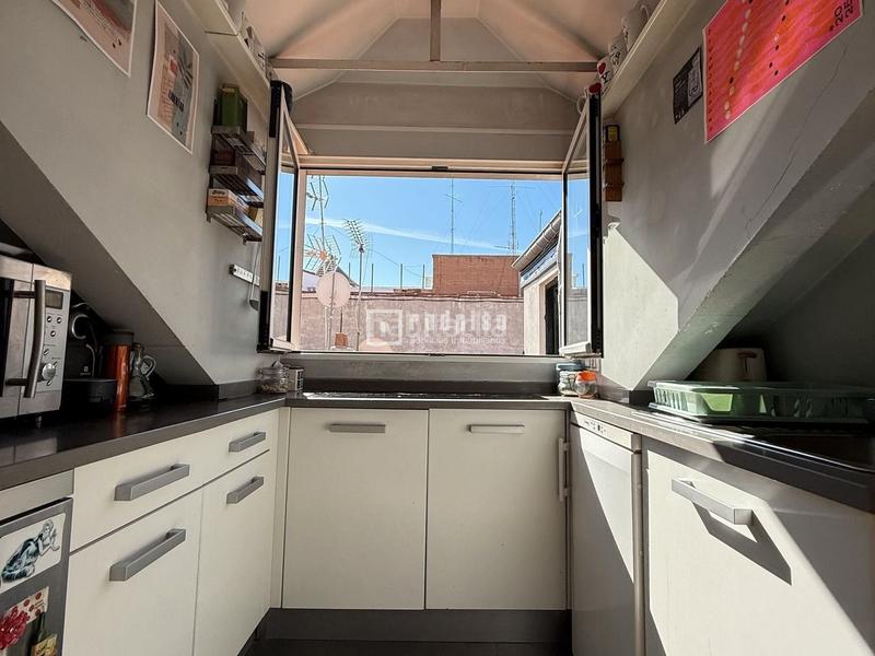 Foto a102f433-ebe7-4522-9a0f-428b290806df. Etagenwohnung mit heizung in Argüelles Madrid