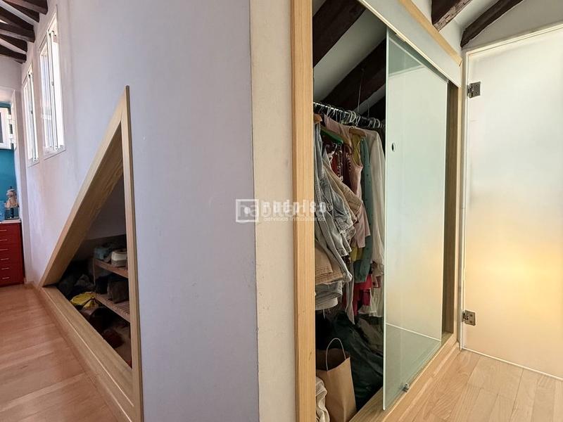 Foto af817bec-c5a4-415d-aa1e-c62d7c034c96. Etagenwohnung mit heizung in Argüelles Madrid